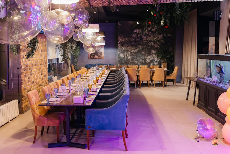 Основной зал в «Happy People» фотография №1