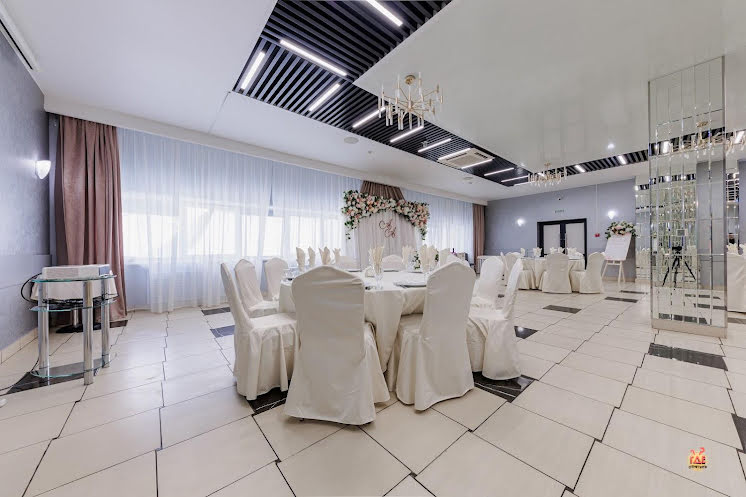 Зал «Белый холл» в «АМАКС Золотое кольцо» фотография №12