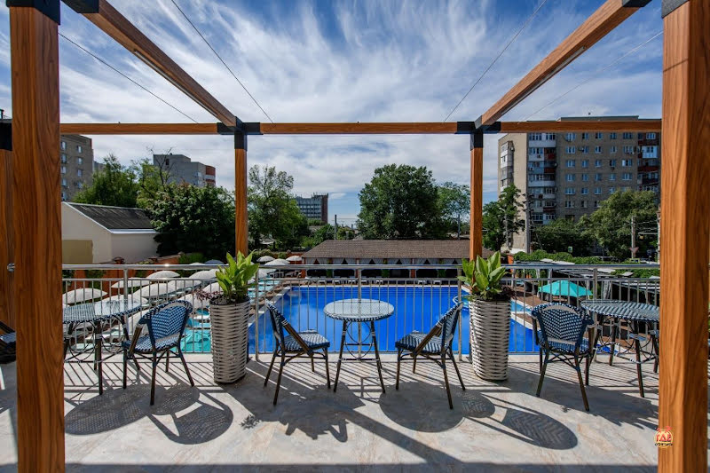 Шери Холл фотография №7