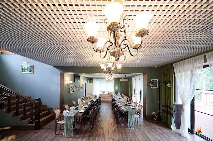 Основной зал  в «Victoria Village» фотография №4