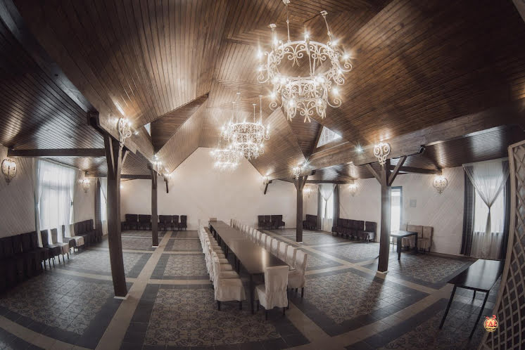 Большой зал  в «Усадьба Каркино» фотография №14