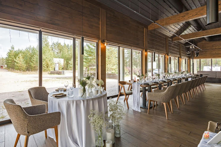 Основной зал в «Лес» фотография №15