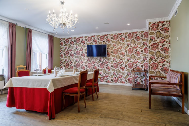 Зал "Красный" в «Гусь» фотография №1