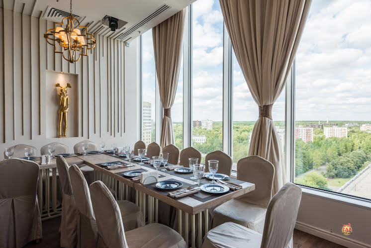 Малый караоке зал в «Сытый лось на Кунцево» фотография №2