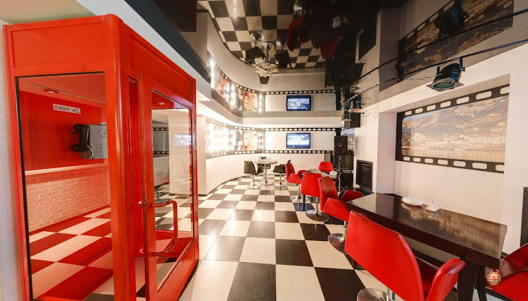 Зал режиссера Якина в «Иоанн Васильевич» фотография №1