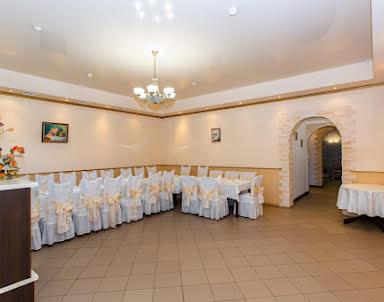  ресторан GRAND на ул. Ядринцевской