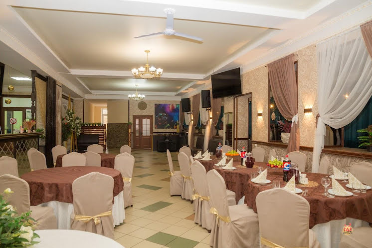 Большой банкетный зал в «Наши Люди» фотография №10