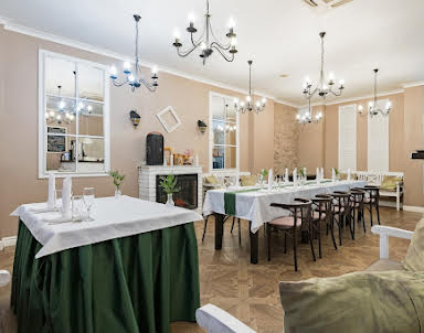  ресторан Гостиная на Железняка