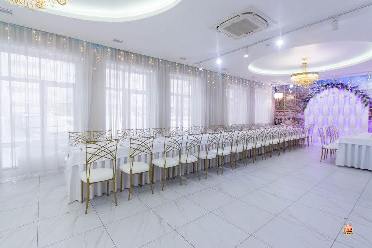 Средний зал в «Астория» фотография №6