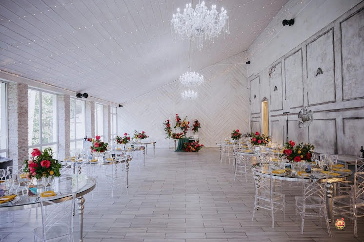 Большой панорамный зал  в «Лесной берег» фотография №8