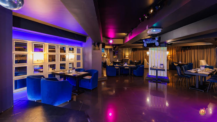 Основной зал в «MARADONA» фотография №12