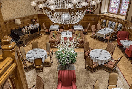 Зал «Дубовый» в Зал «Кабинет»