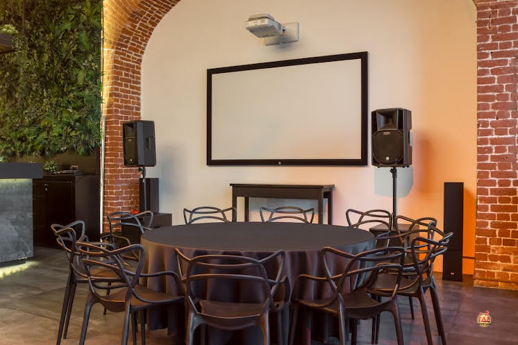 Основной зал в «FORSELF» фотография №16