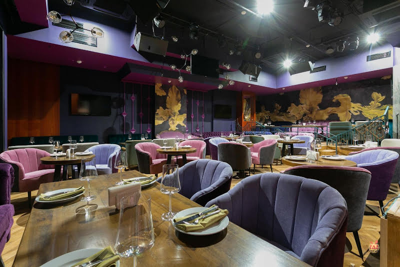 Who Is Who фотография №11