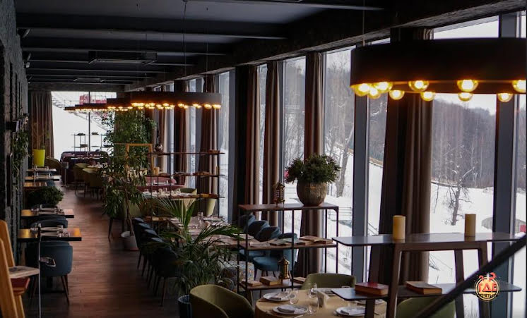 Балкон на 1 этаже в «Амбассадори» фотография №1