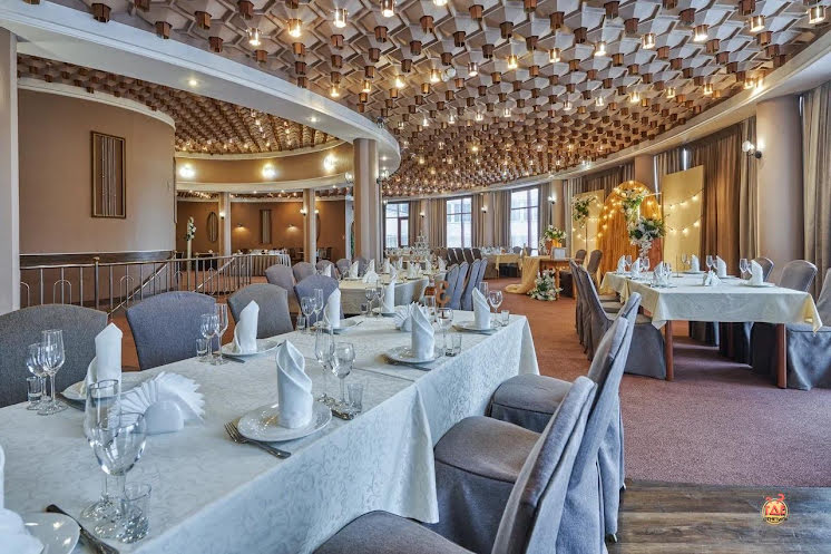 Зал ресторана в «Глобус» фотография №3