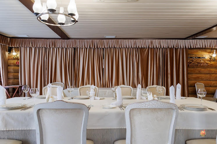 Зал "Изба" в «Татарская усадьба» фотография №2