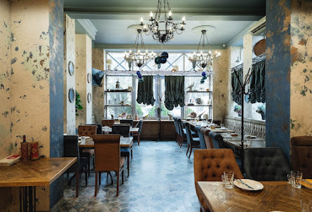 Большой зал  в Бистро 