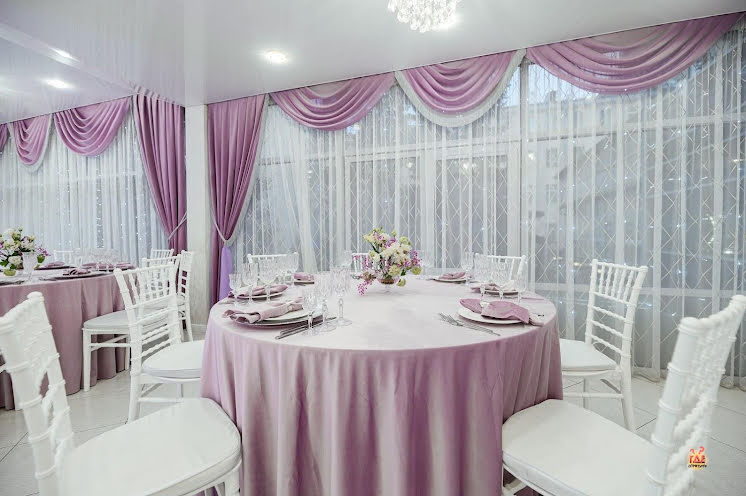 Сиреневый зал в «Кирочный двор» фотография №2