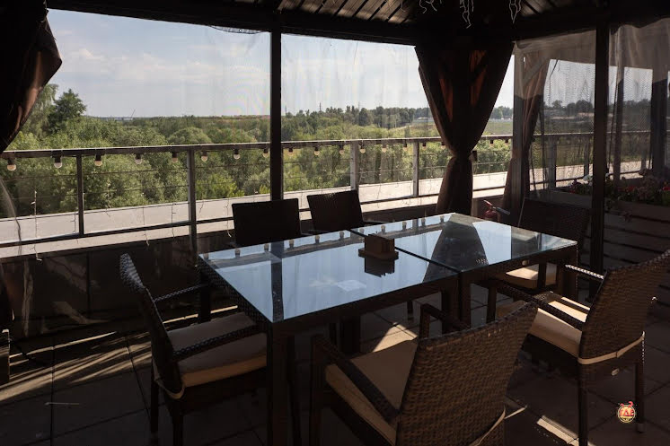 Открытая терраса в «Astro Plaza» фотография №2