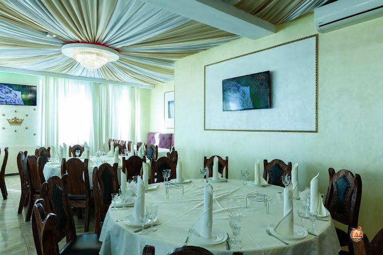 Большой зал в «Лион на Перовской» фотография №4