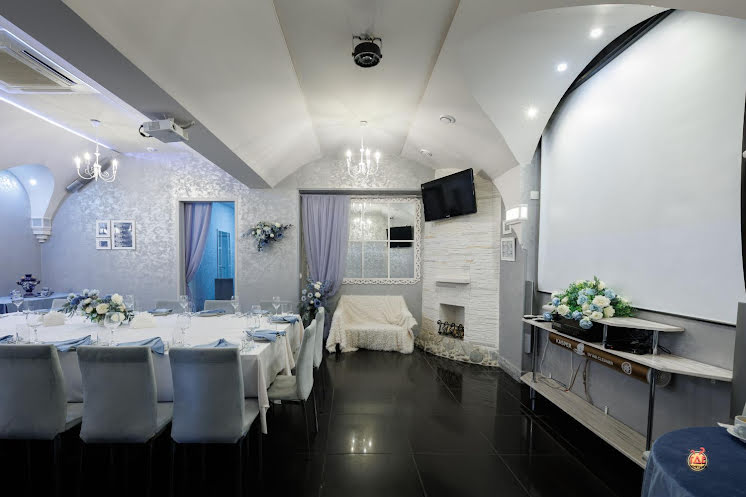 Зал «Гжель» в «Горница» фотография №5