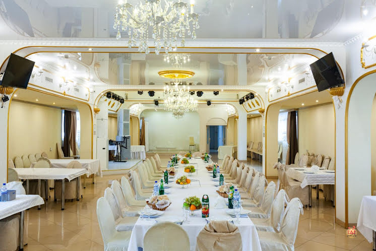 Зал на 250 человек в «Мимино» фотография №11