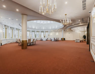  ресторан Атриум Палас Отель