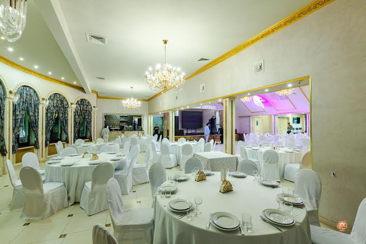 Центральный зал в «Ночной Дворик» фотография №6