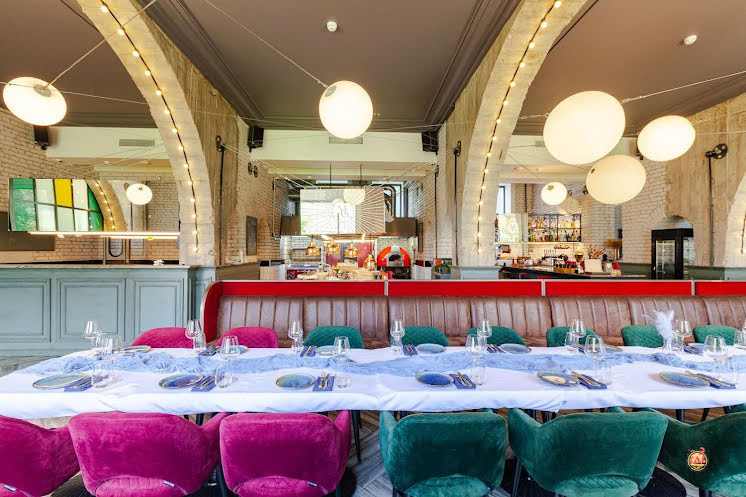 Основной зал  в «MiraGrill» фотография №9