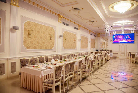 Ресторан в Караоке холл