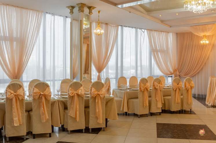 Зал «Персиковый» в «У Озера ​на Героев Космоса» фотография №5