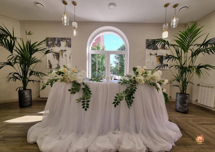 Зал ресторана в «Emerald» фотография №13