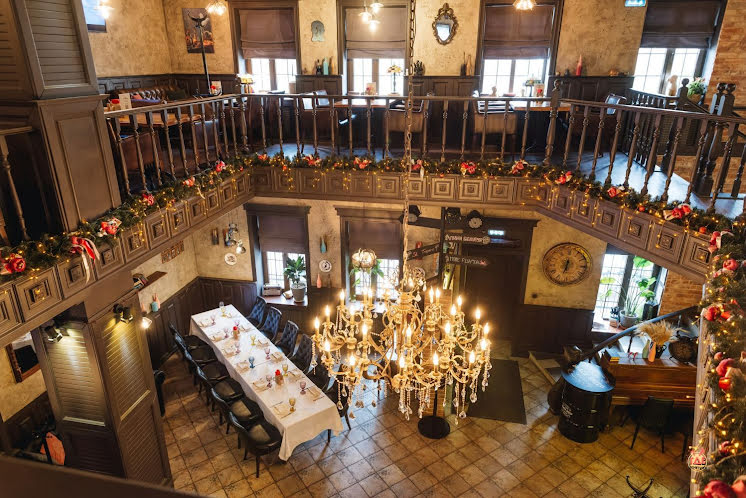 Зал на первом этаже  в «Лев Николаевич» фотография №10