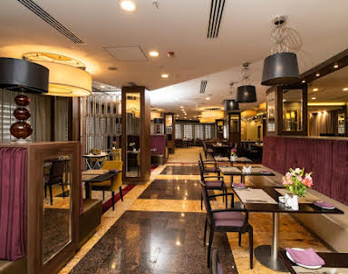  ресторан DoubleTree by Hilton Tyumen