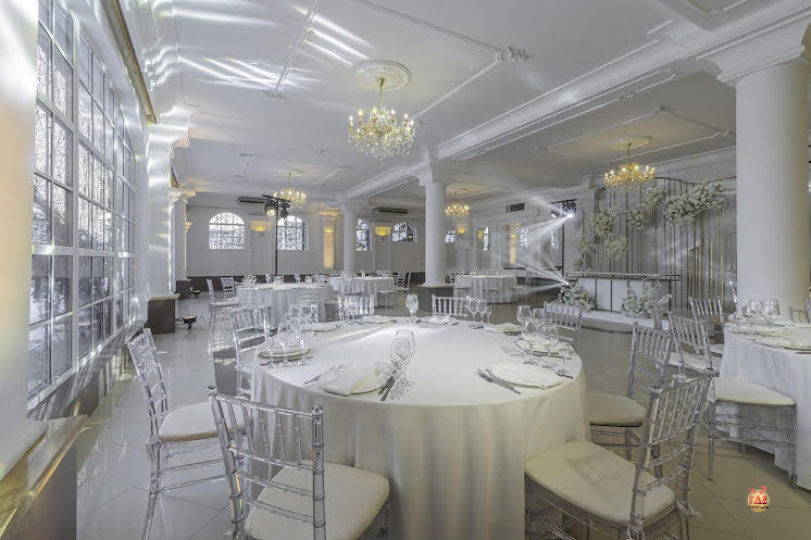  Царский зал в «Мир у Озера» фотография №1