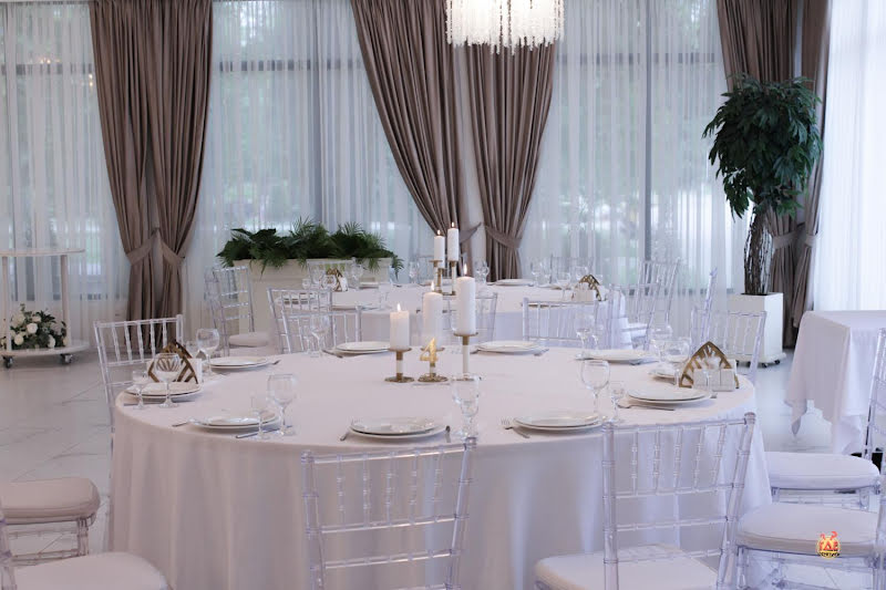 Двин Холл фотография №19