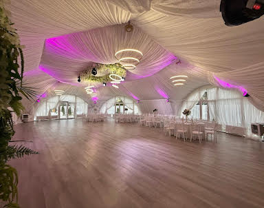  ресторан Golden Plaza