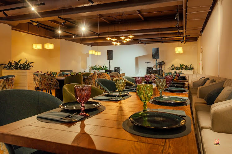 Зал 2 этажа  в «Шато Манави на Профсоюзной» фотография №6