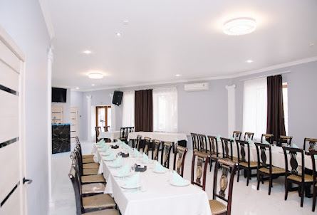 Основной зал в Малый зал