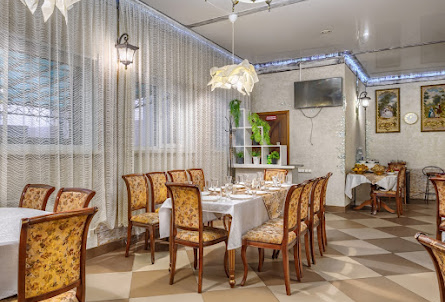 Зал на 80 человек в Зал на 18 человек