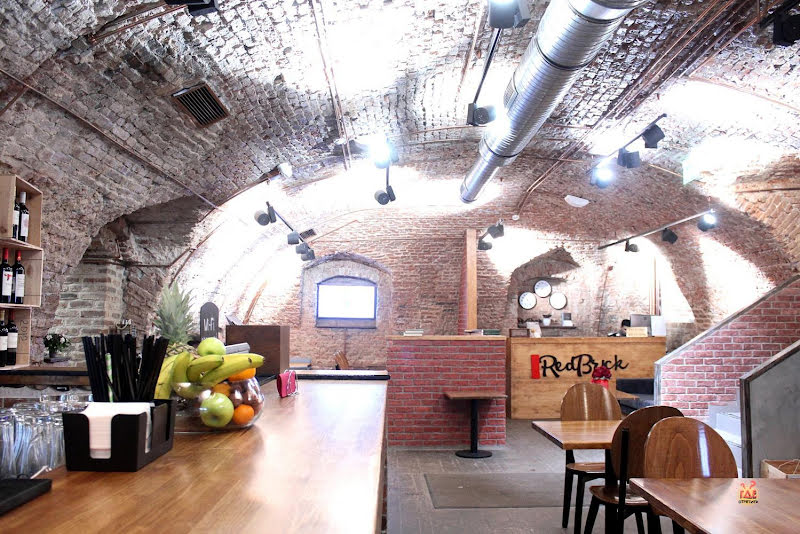 Red Brick фотография №6