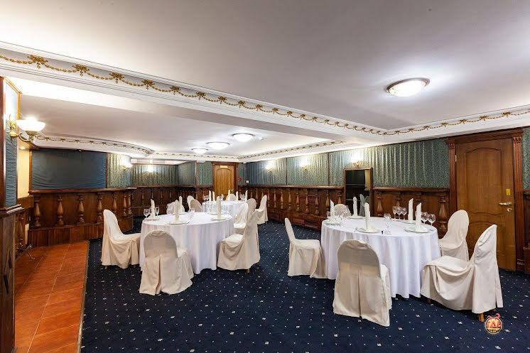 Банкетный зал в «Ревиталь Парк» фотография №1