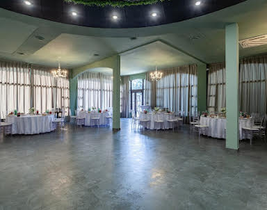  ресторан Двин Холл