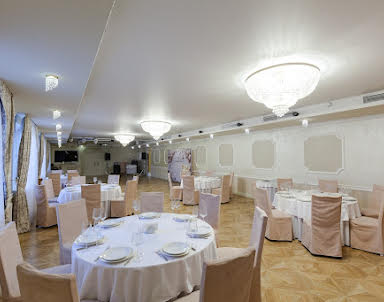  ресторан Гранд Фэмили