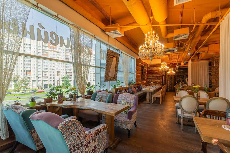 Основной зал в «Гуси-Лебеди» фотография №10