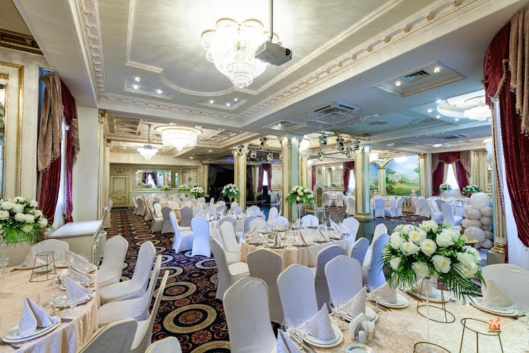 Дворцовый зал в «Виктория» фотография №1