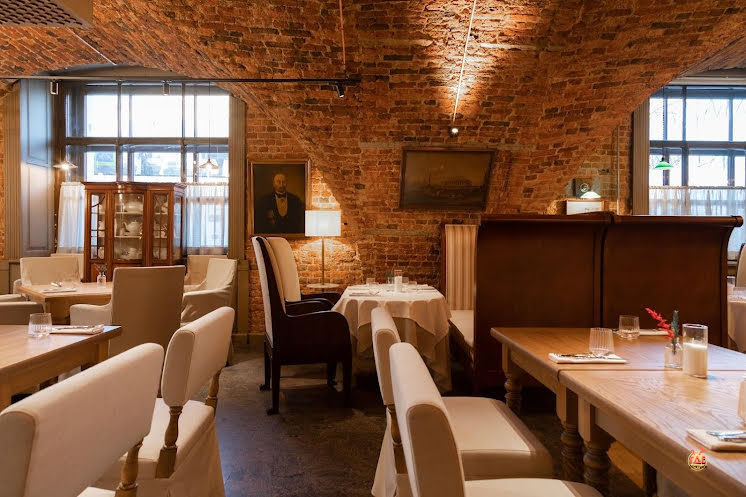 Основной зал в «Таможня» фотография №14