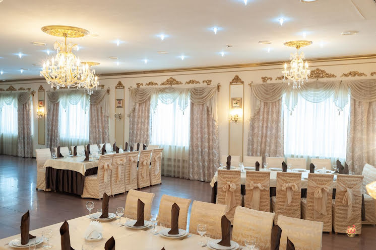 Основной зал в «Дюма» фотография №6