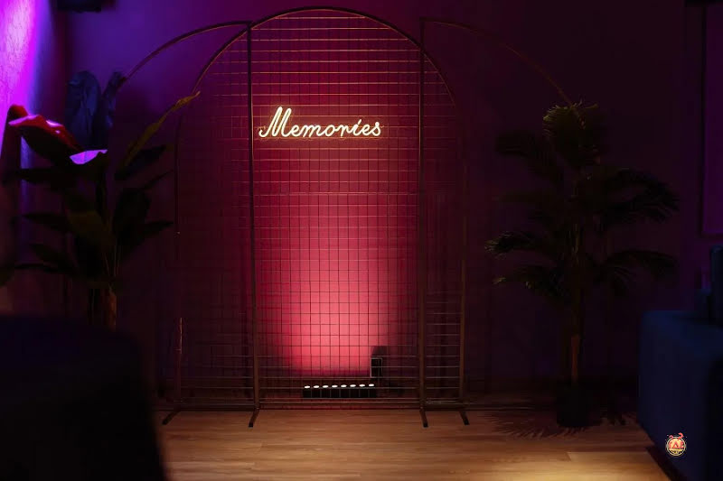 Memories на набережной Обводного канала фотография № 1